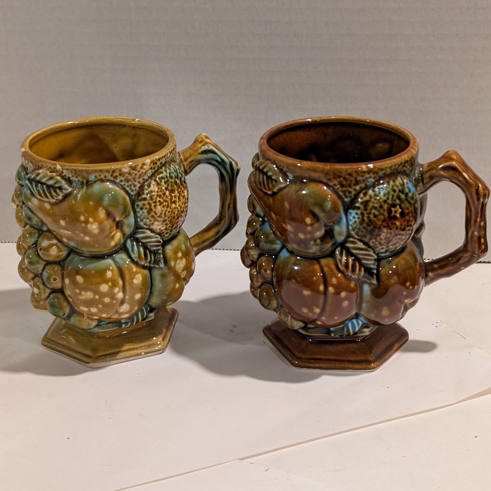 2 Vintage Inarco ceramic mug from Japan, likely produced in the 1970s
